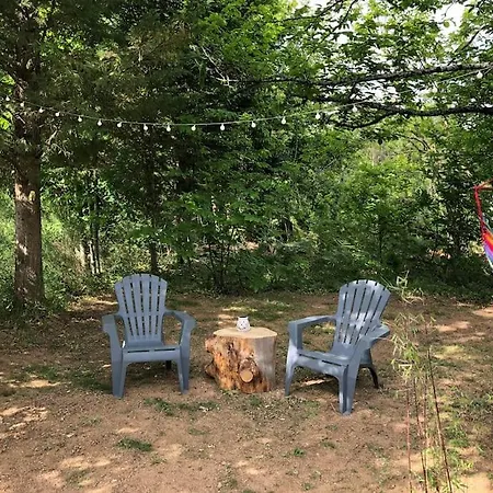 Un Bel Endroit Dans La Nature Beyssac Exterior foto
